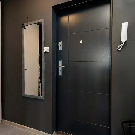 Sloneczne Z Balkonem Blisko Natury By Renters Apartman